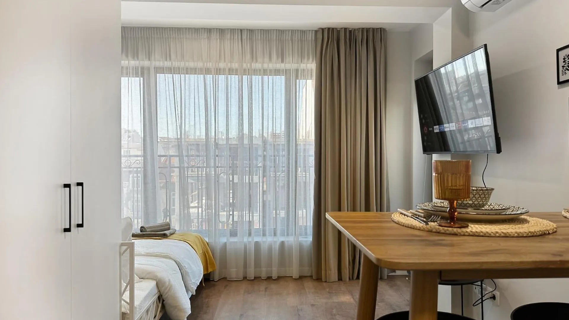 Sofia Top Central Apartments